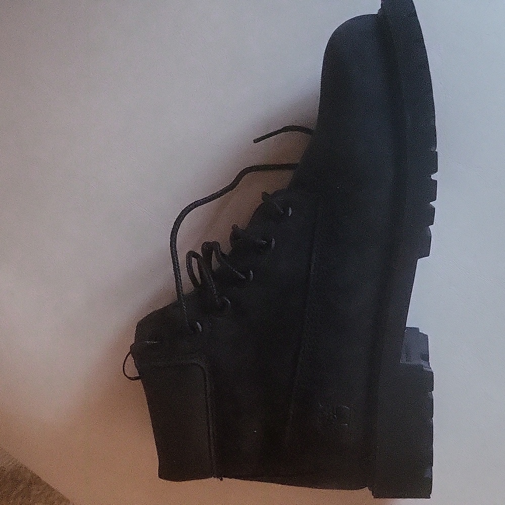 Boys Timberland boots
